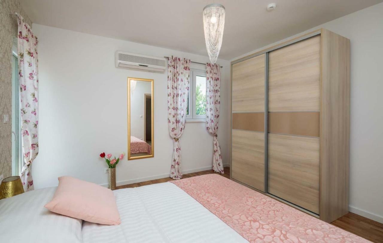 Villa" Arijana 2" Слатине Экстерьер фото